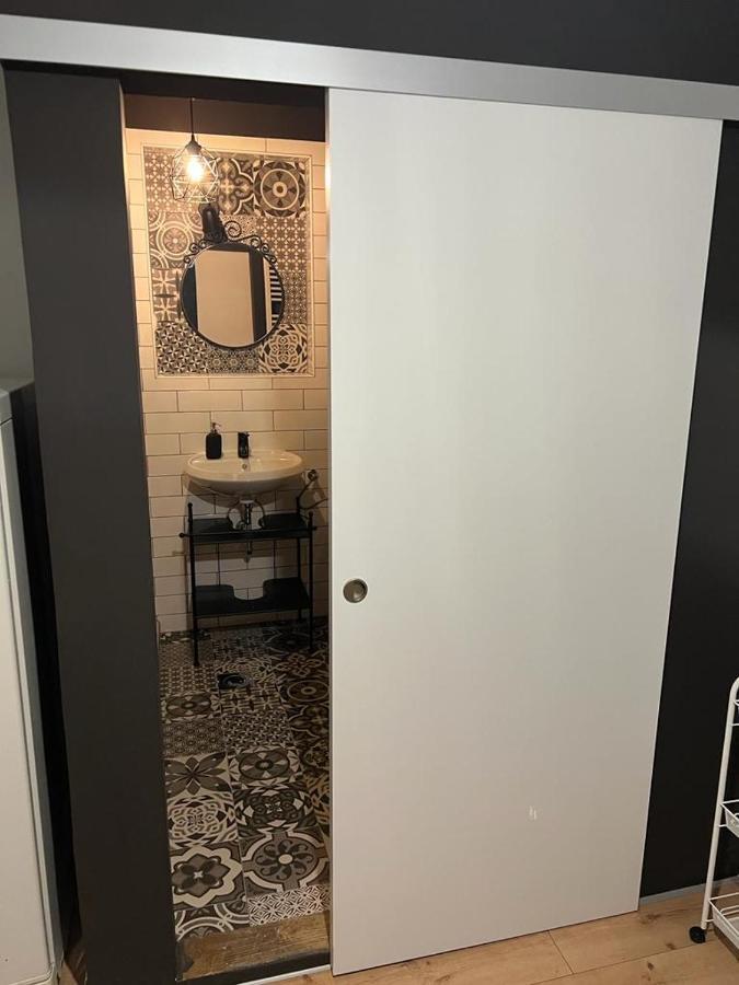 4 Stars Apartments Near Airport Велика-Горица Экстерьер фото